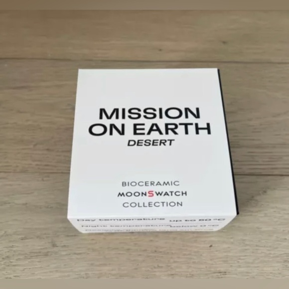 Swatch X Omega Moonswatch Mission On Earth Desert SO33T103 - BRAND NEW - Picture 1 of 6